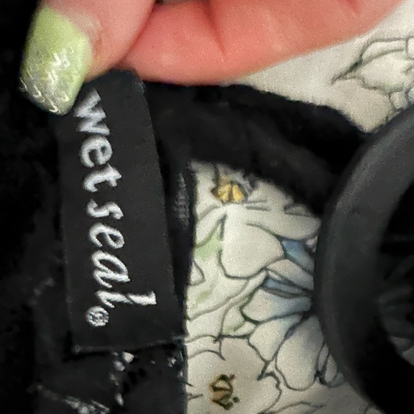 Wet seal top - Picture 2 of 2